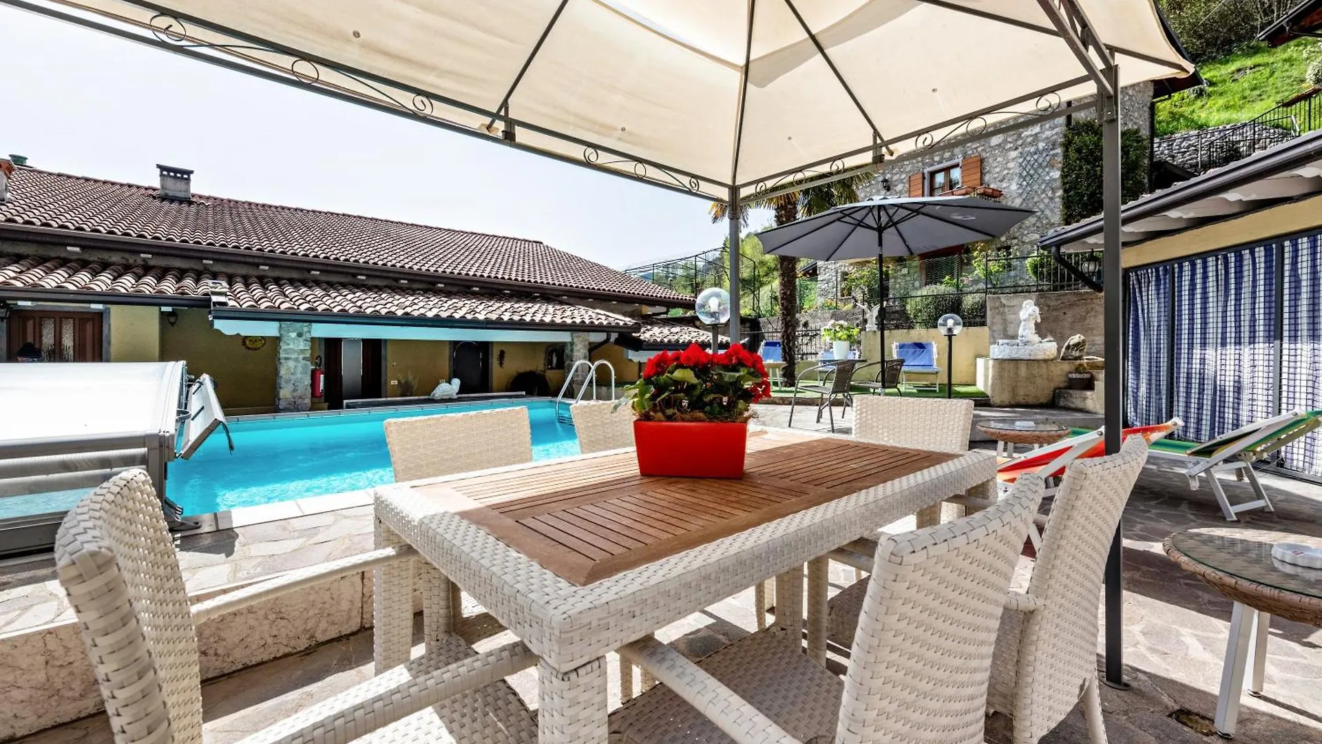 Residence Tatiana B1 Tremosine 0*,
